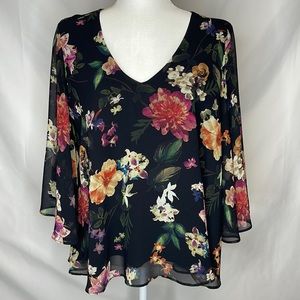 Karen Kane Floral Bell Sleeve V-Neck Top Sz. S